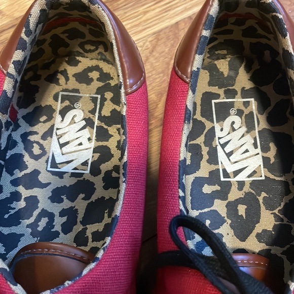 Men’s Red Vans - Picture 3 of 6